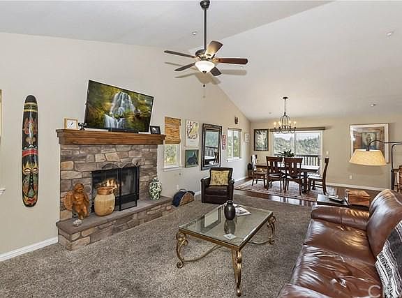 3rd image of 995 Marin Ln