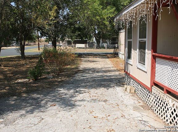 5th image of 15123 Pioneer Meadows