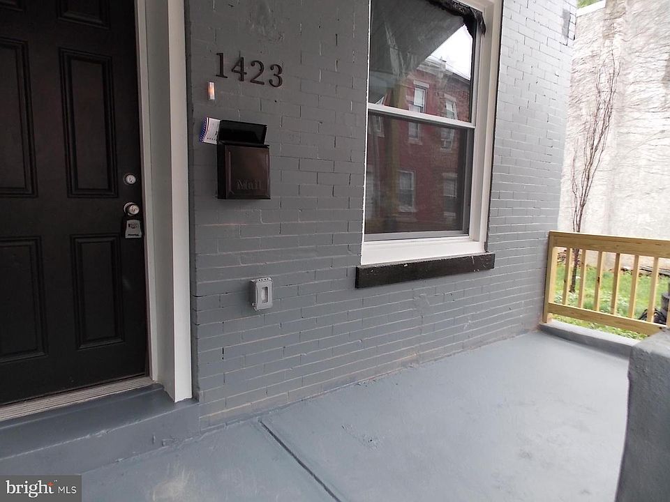 1st image of 1423 S Paxon St