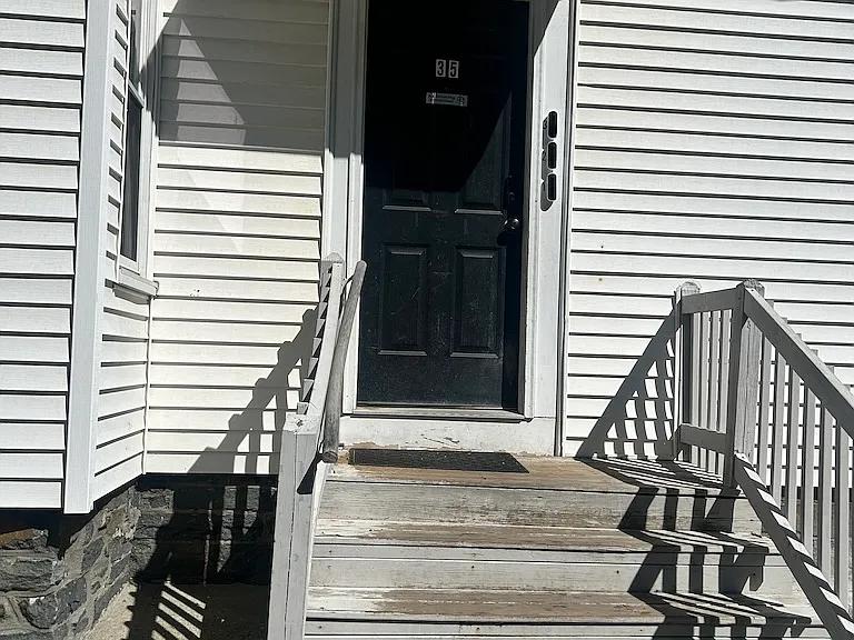 35 Newcomb Pl #3 — Photo 3