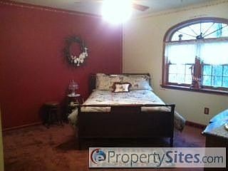 5th image of 1275 Sharon Dr