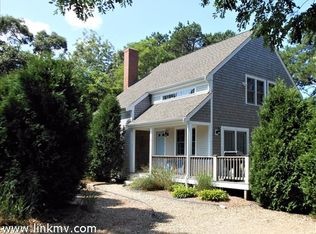 72 9th St N, Edgartown, MA 02539