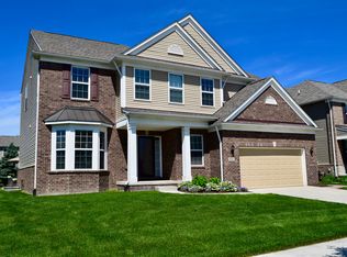 49351 Gaviota Ln, Macomb, MI 48044