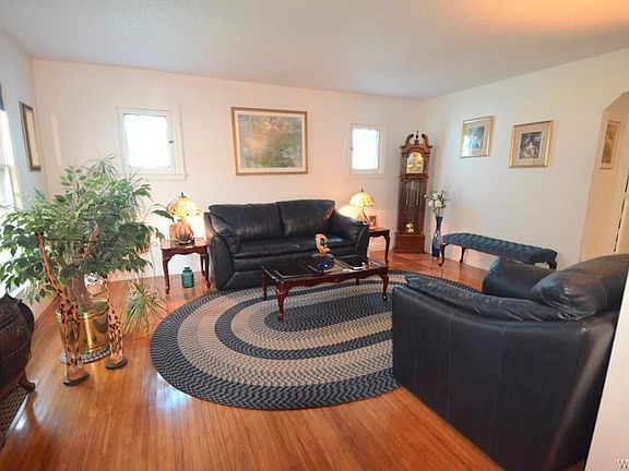 2nd image of 66 Parkhurst Blvd