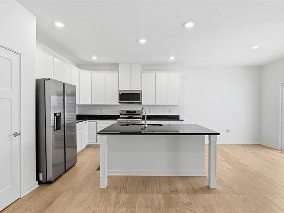 4th image of 2730 Marra Dr
