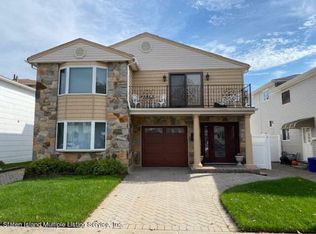 260 Hillman Ave, Staten Island, NY 10314