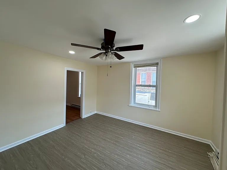 417 Main St #2 — Photo 8