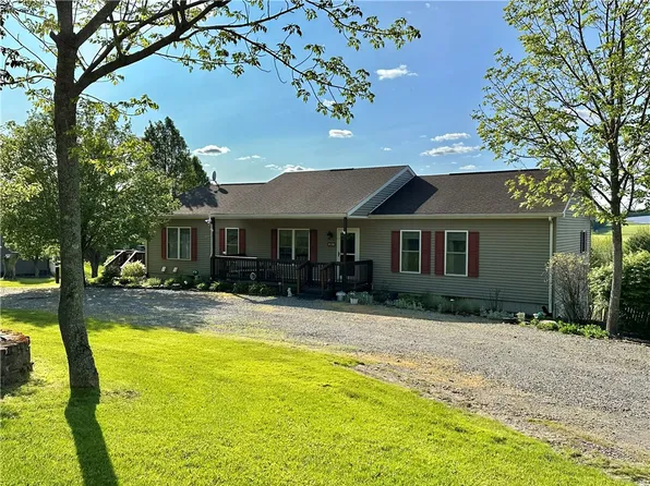 201 Sharman Dr, Norwich, NY 13815