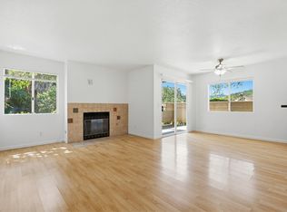 11211 Avenida De Los Lobos UNIT B, San Diego, CA 92127