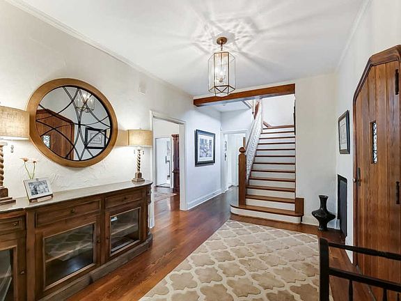 3rd image of 3603 Vineyard Pl
