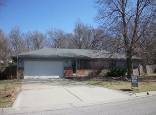 540 Walnut St, Hickman, NE 68372