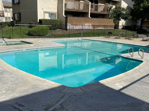 1251 S Meadow Ln APT 158, Colton, CA 92324