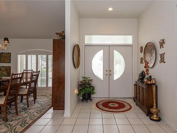 3rd image of 62 Tropicana Dr