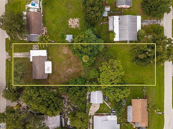 2nd image of 122 Evergreen Rd