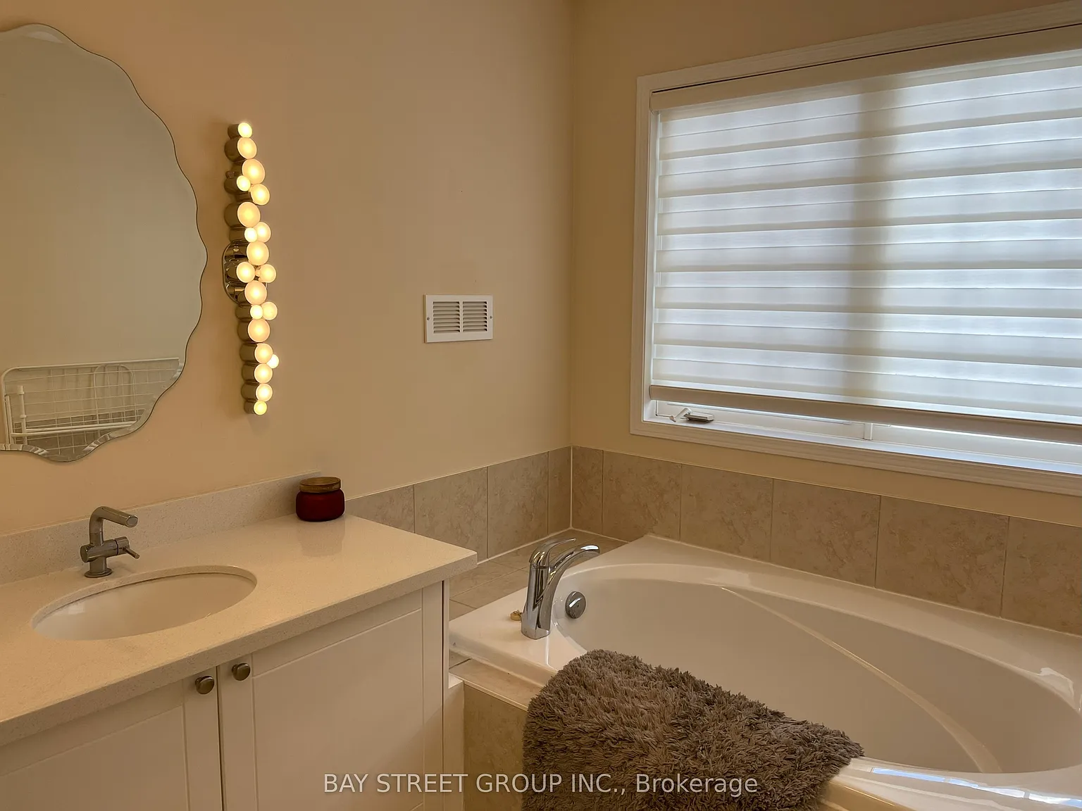1 bed, $1,200 — Photo 4