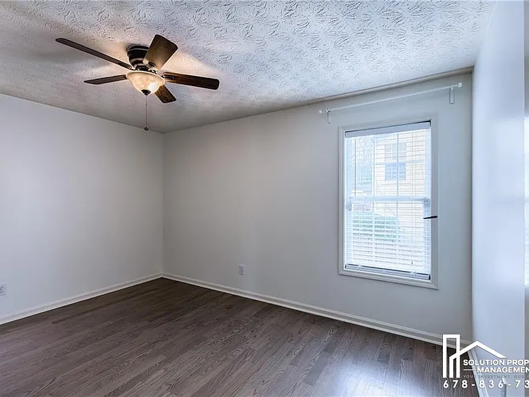 4929 Baker Plantation Way — Photo 22