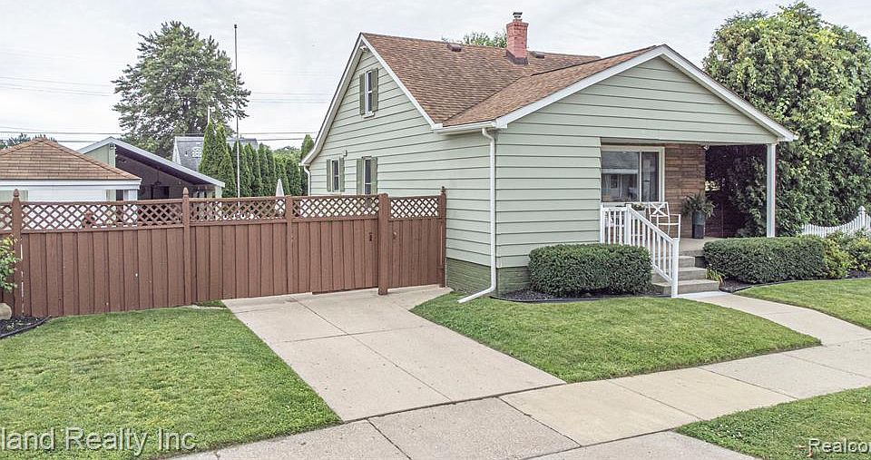 1563 Dee St, Wyandotte, MI 48192 MLS 20230069596 Zillow