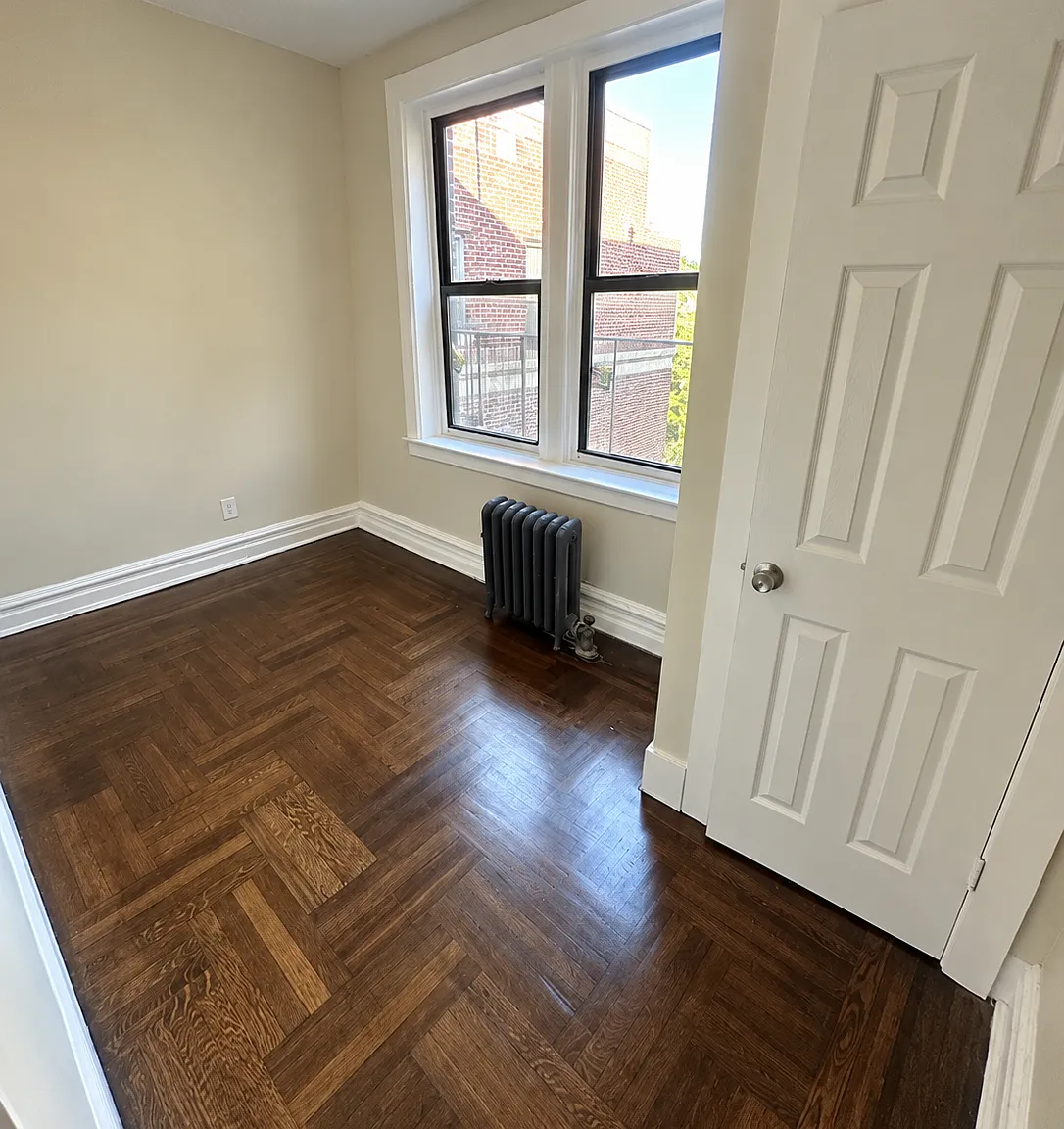 161 Ellis Ave — Photo 2