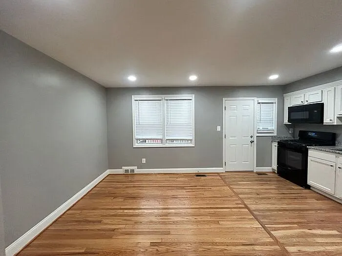1700 Joan Ave — Photo 7