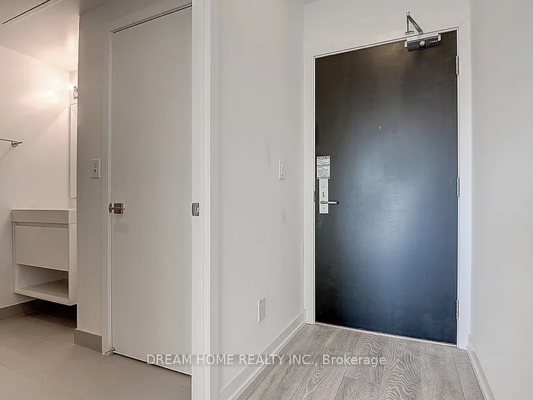159 Wellesley St E #3304 — Photo 6