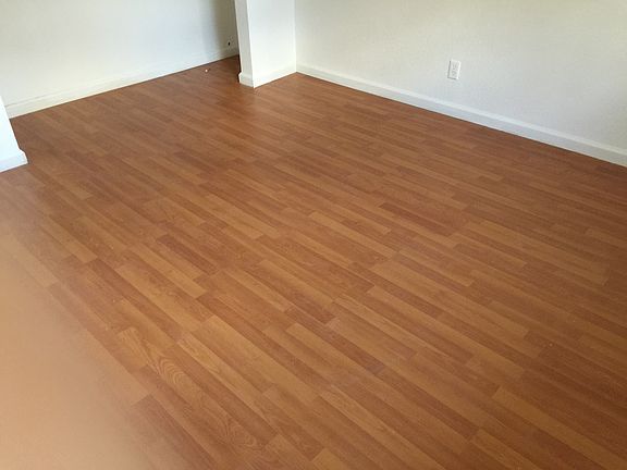 3rd image of 1721 N Fairfax Dr