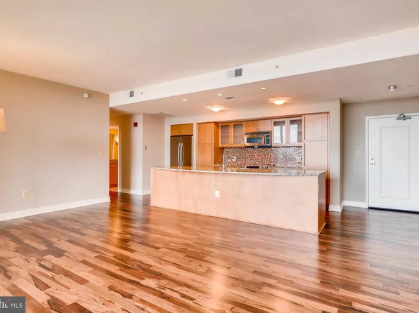 675 President St Unit 1606, Baltimore, MD 21202