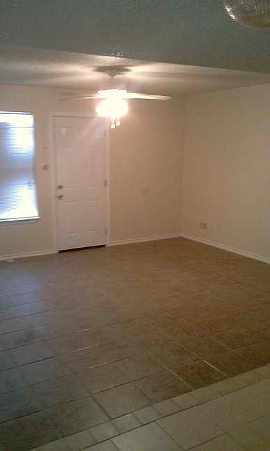1st image of 3205 Las Vegas Trl APT 1