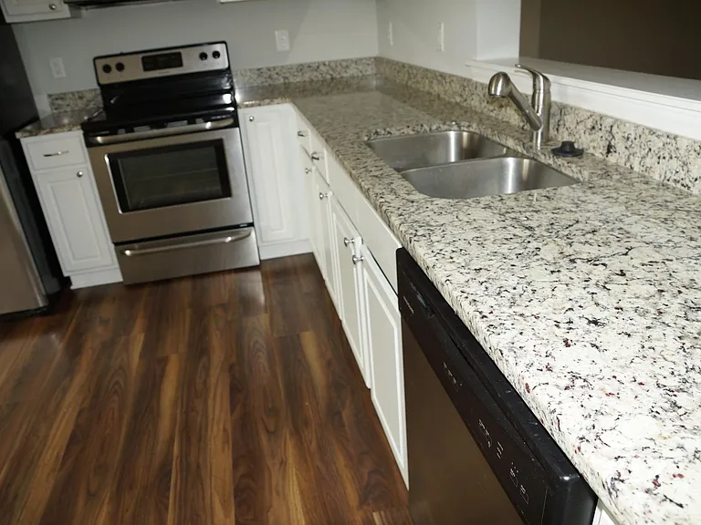 2344 Chavis Dr #B — Photo 7