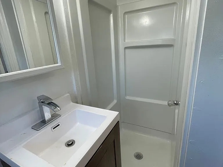 526 N Huron St — Photo 7