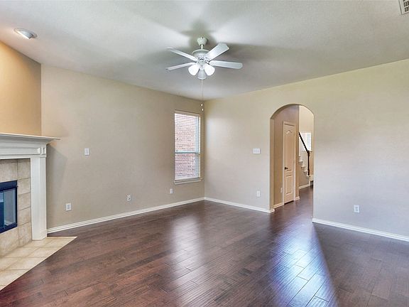 5th image of 413 Perkins Dr