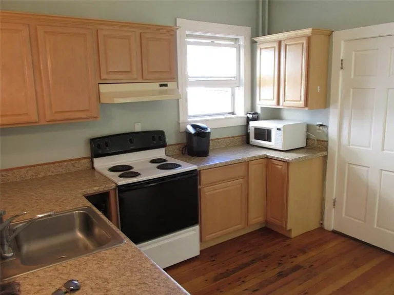 9 Ann St #1 — Photo 6