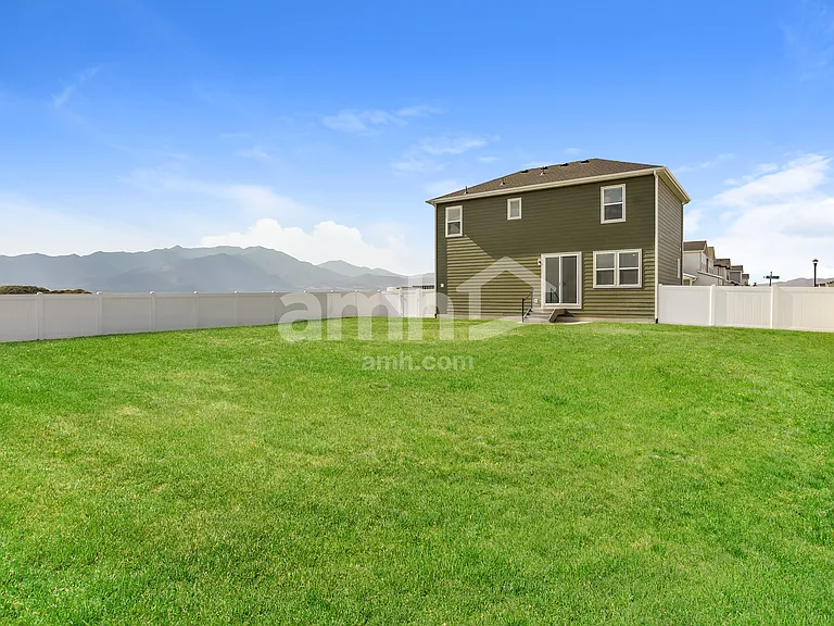 1108 E Daniel St — Photo 16