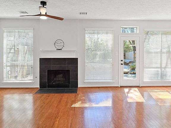 4th image of 14 Valley Oaks Cir