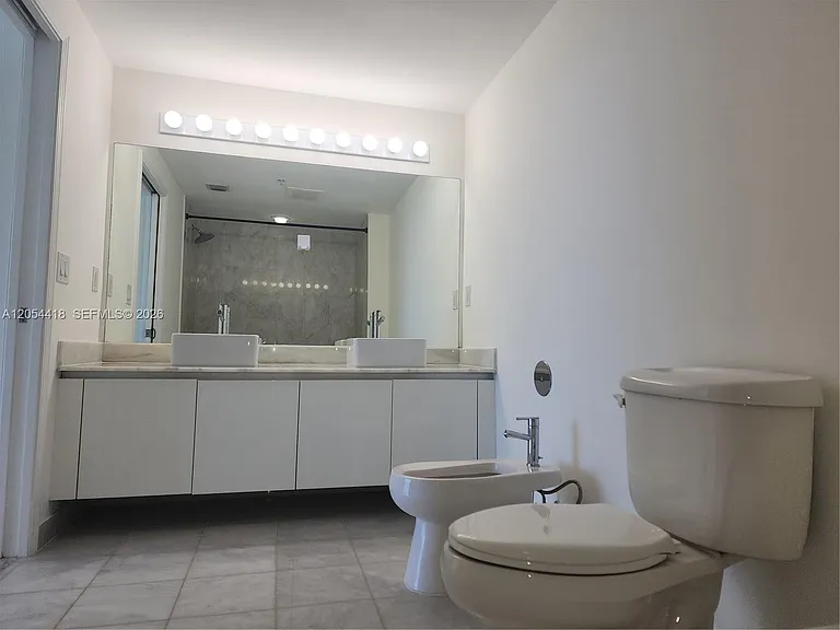 601 NE 36th St #3210 — Photo 15