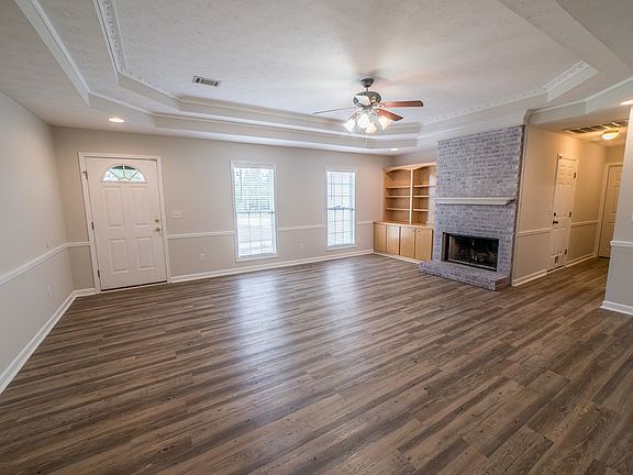 3rd image of 88 Redwood Dr