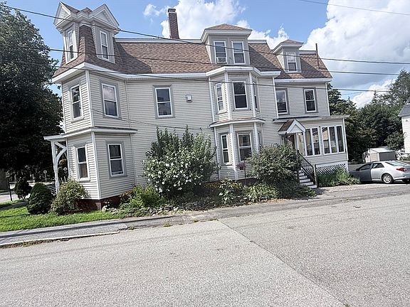 2nd image of 20 Salem St #2