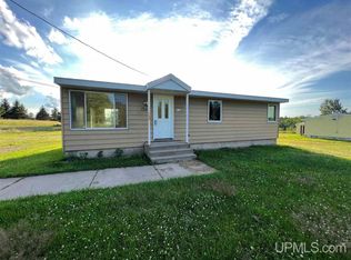 156 Hamnar, Iron River, MI 49935