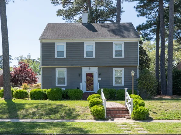 621 Butler Ave, Suffolk, VA 23434