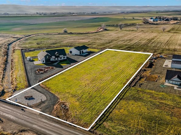 1068 Locher Road, Touchet, WA 99360