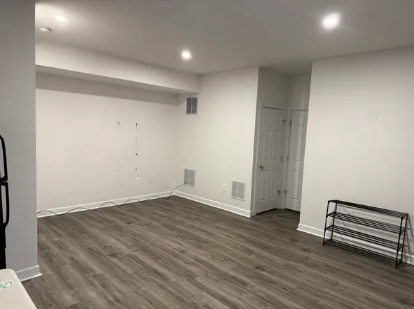 (undisclosed Address), Lorton, VA 22079