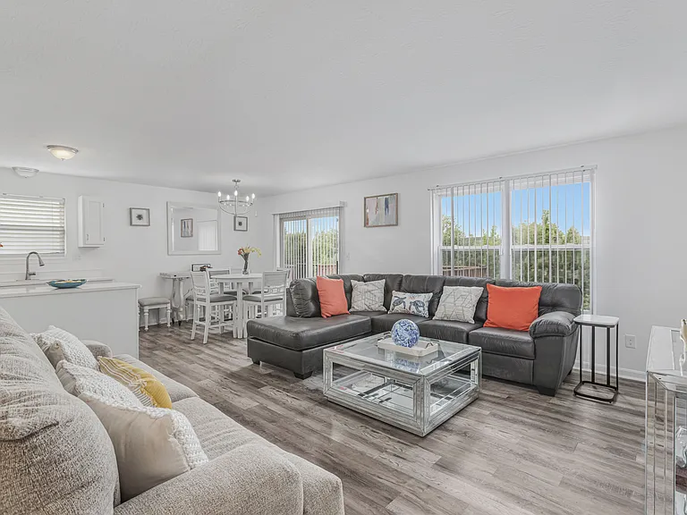 6824 Beagle Dr — Photo 30