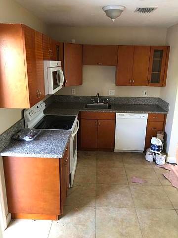 1st image of 2308 SE 4th St