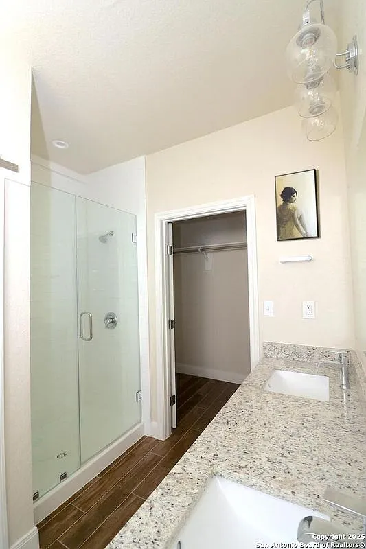3 bed, 2.0 bath, 1280 sqft, $1,795 — Photo 4