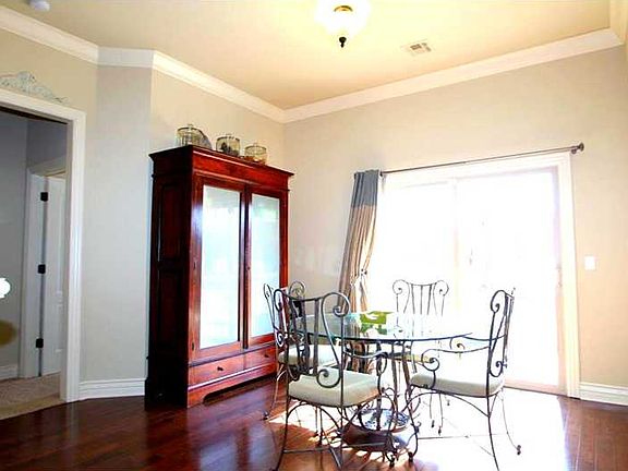 5th image of 4369 Oakmont Dr