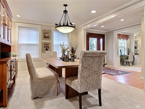 3rd image of 2506 6th St NW
