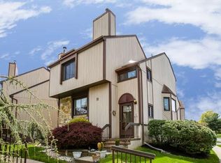 111 Diamond Ln #111, Old Bridge, NJ 08857