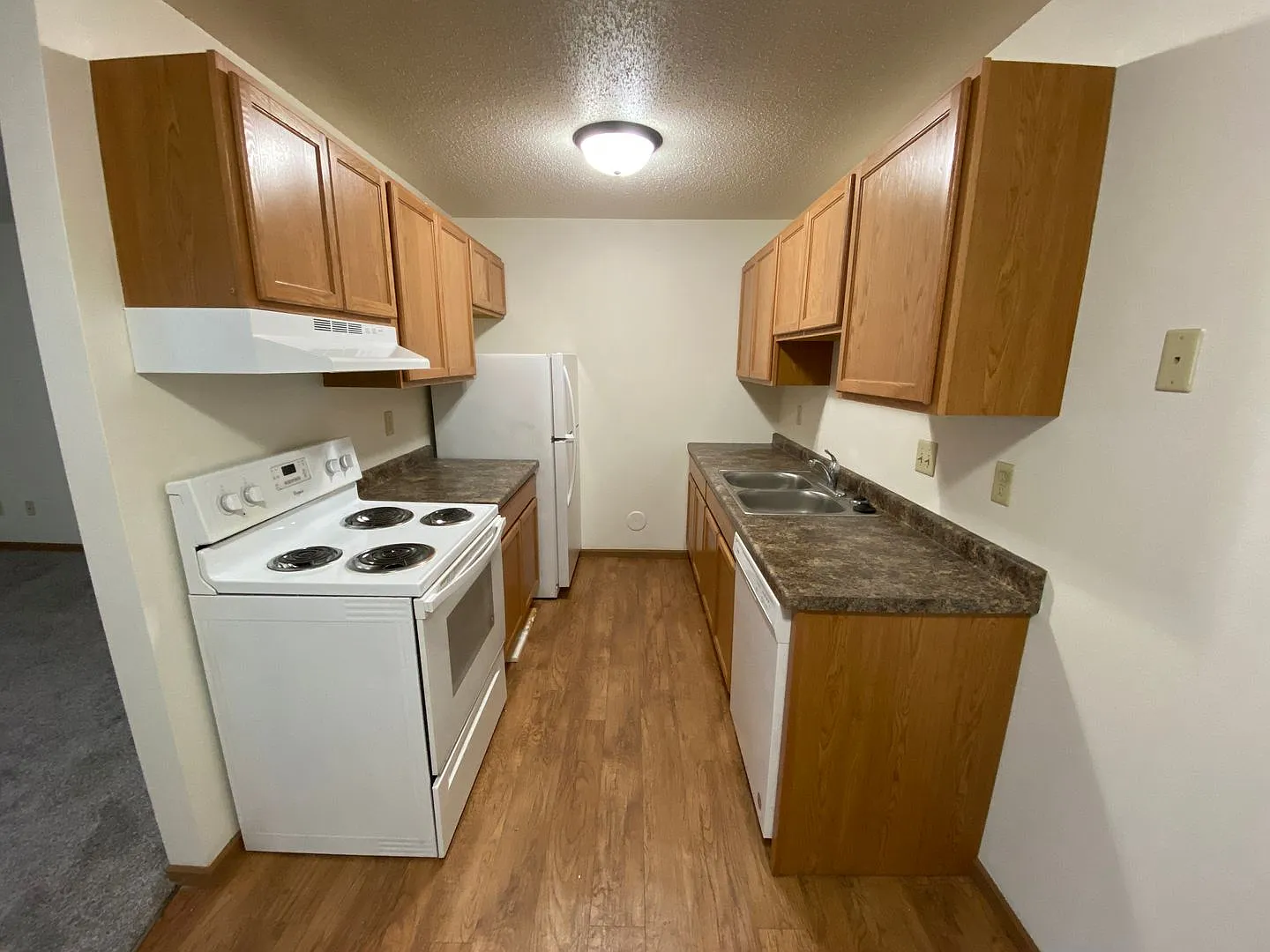 Dundee Apartments — Photo 3