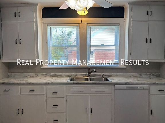 4th image of 721 S Frederick St #A