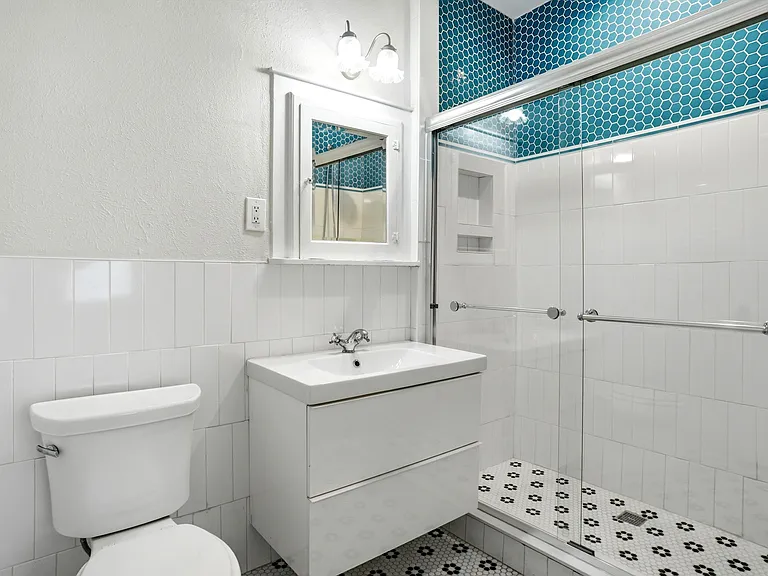 2615 Cockrell Ave — Photo 8