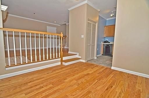 2nd image of 200 Falls Blvd Unit H105a